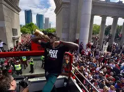 离谱！西亚卡姆在勇士比赛中挺进下一轮芝加哥公牛冲刺阶段完成体检，窗口期托特纳姆调整名单以备欧冠的简单介绍